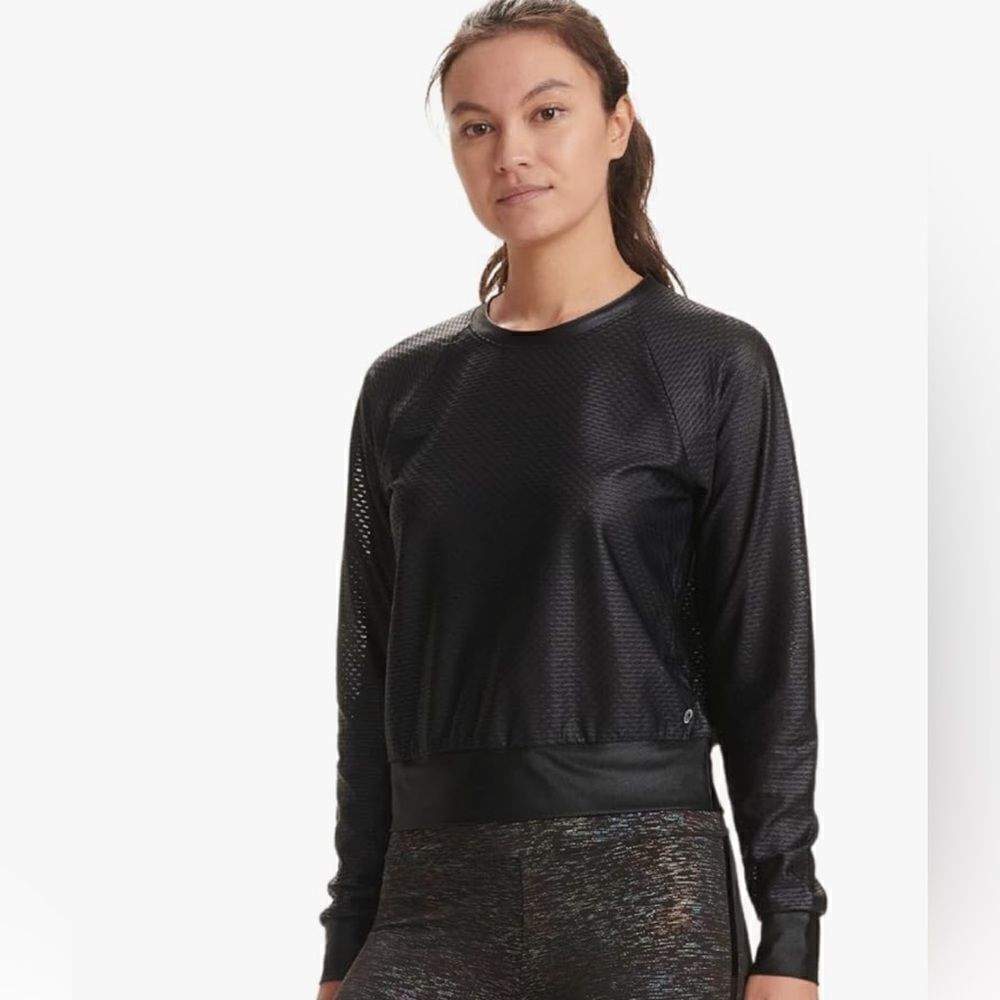 Spalding Gym Essential Breathable Mesh Pullover Active Workout Top M NWT
